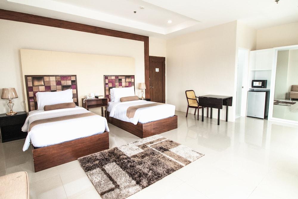 Sierra Hotel Dumaguete City Exterior foto